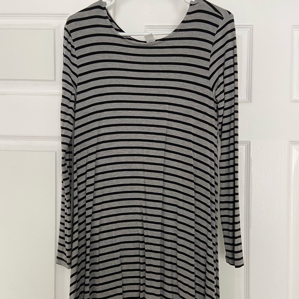 Striped Old Navy Long Sleeve Dress Size Small